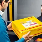 La imagen 1 de la Empresa DHL EXPRESS SERVICEPOINT servicio de paqueteria en Las Condes RM