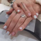 La imagen 6 de la Empresa RUNWAY HAIR AND NAILS Salón de belleza en Las Condes RM