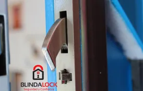 La imagen 3 de la Empresa BLINDALOCK Seguridad En Industrias en Penalolen RM
