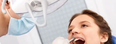 La imagen 1 de la Empresa DRA. MARCELA CANESSA - CLÍNICA MURANO Urgencias Dentales en Concepción BI