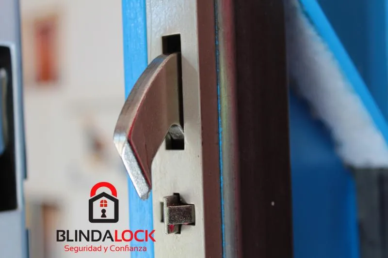 La imagen 3 de la Empresa BLINDALOCK